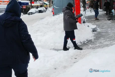 Logistics Networks Brace for Winter Storm Fern Impacts