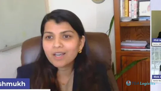 AI's Influence Reshapes Online Retail Logistics