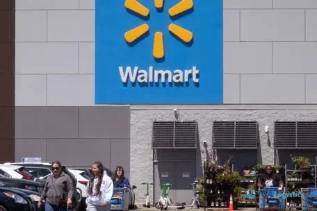 Walmart Plans Price Reductions with Anticipated Tariff Refunds