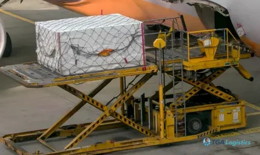 Tech Sectors Propel Air Cargo Demand Amid Slowing Growth